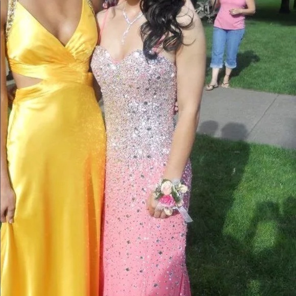 Alyce Paris Prom dress - Picture 7 of 7